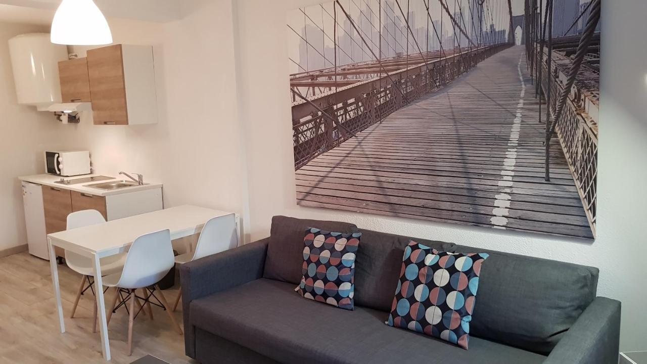 Appartement "Gabrielle" Au Calme En Hypercentre De Revel Ровел Екстериор снимка